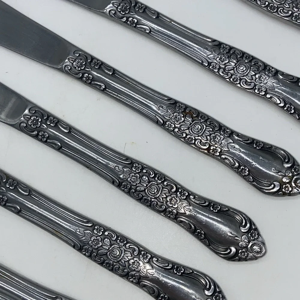 Oneida Northland Carolina Set Of 8 Dinner Knives 8.5